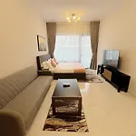 Dream F1 Airport Studio Pool & Gym