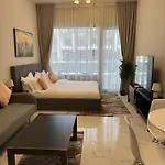 Dream F1 Airport Studio Pool & Gym